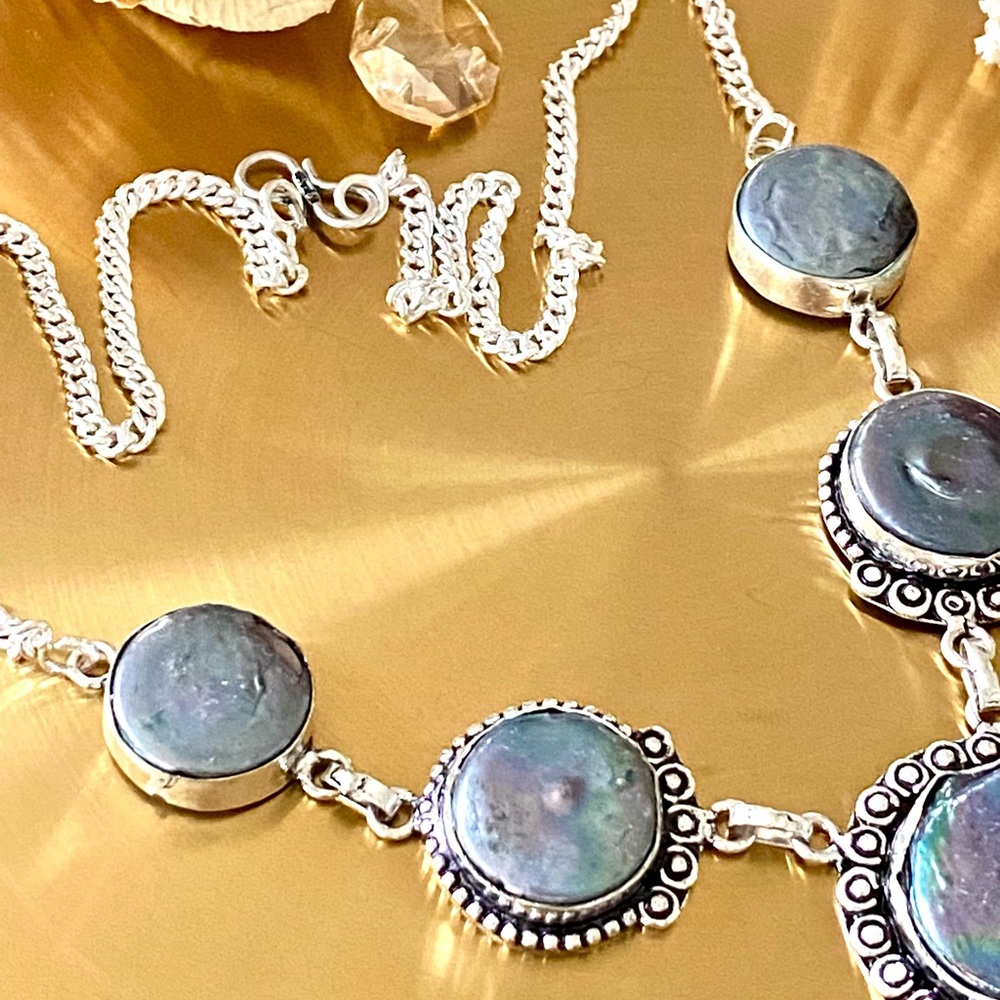 Gray Biwa Pearl Handcrafted Dangling Necklace - Picture 7 of 10